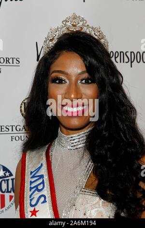 Mme Natalie Winslow (nord)f aux arrivées de Victoria Siegel Foundation et Greenspoon Marder présente la voix de Victoria : Une soirée pour sauver des vies, le Westgate Las Vegas Resort & Casino, Las Vegas, NV le 25 octobre 2019. Photo par : JA/Everett Collection Banque D'Images