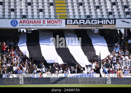 Cesena, Italie, 27 octobre 2019, les fans de la Juventus Juventus vs Fiorentina lors de femmes - Femmes Football Supercoupe italienne - Crédit : LPS/Lisa Guglielmi/Alamy Live News Banque D'Images