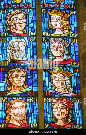 Valence Espagne hispanique, Ciutat Vella, vieille ville, centre historique, Plaza Placa de la Reina, Metropolitan Cathedral Basilica of the Assomption of Our Lady of Banque D'Images