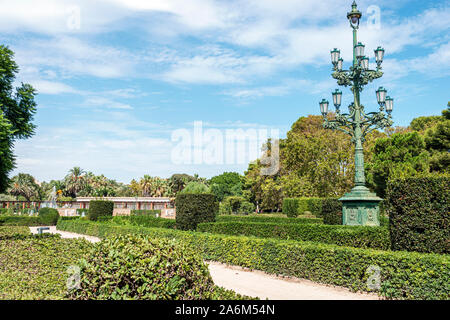 Valencia Espagne hispanique,Trinitat,Jardines del Real,Jardins del Reial,Viveros Royal Garden,parc public urbain,jardin,paysage,lampadaire,ES190829069 Banque D'Images