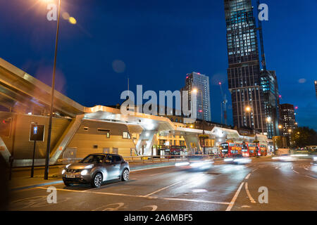 La station de bus à Vauxhall Vauxhall Cross Banque D'Images