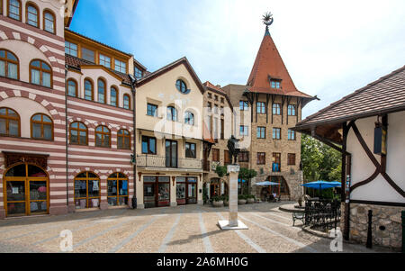 La Place de l'Europe. Un ensemble architectural dans le centre de Komarno, Slovaquie Banque D'Images