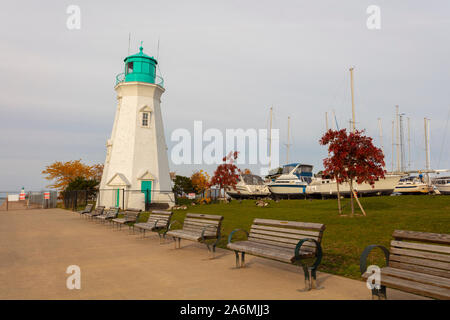 St.Catherines, Ontario, Canada - le 26 octobre 2019 : Port Dalhousie de St.Catherines en automne. Banque D'Images