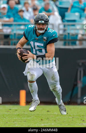 Jacksonville, FL, USA. 27 Oct, 2019. Jacksonville quarterback Gardner Minshew II (15) durant le 1er semestre NFL football match entre les New York Jets et les Jacksonville Jaguars au domaine bancaire TIAA à Jacksonville, FL. Romeo T Guzman/CSM/Alamy Live News Banque D'Images