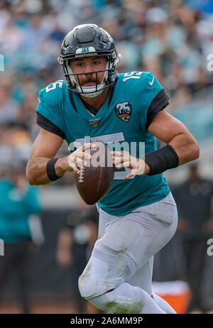 Jacksonville, FL, USA. 27 Oct, 2019. Jacksonville quarterback Gardner Minshew II (15) durant le 1er semestre NFL football match entre les New York Jets et les Jacksonville Jaguars au domaine bancaire TIAA à Jacksonville, FL. Romeo T Guzman/CSM/Alamy Live News Banque D'Images