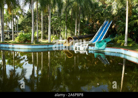 Parc aquatique abandonné Banque D'Images