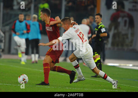 Roma, Italie. 27 Oct, 2019. aleksandar kolarov (Roma) - Andrea conti (milan)pendant que les Roms contre l'AC Milan, Serie A soccer italien Championnat Hommes à Roma, Italie, le 27 octobre 2019 - LPS/Renato Olimpio Crédit : Renato Olimpio/fil LPS/ZUMA/Alamy Live News Banque D'Images