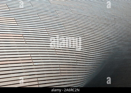 Un résumé du toit du centre aquatique de Londres au parc olympique Queen Elizabeth, Stratford, Londres, Royaume-Uni Banque D'Images