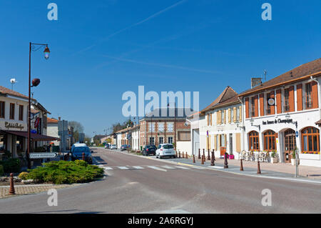 Europe, France, Grand Est, de l'Epine, Avenue du Luxembourg (D3) et du centre-ville Banque D'Images