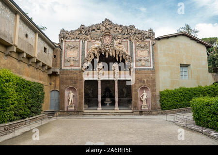 Florence, Toscane, Italie, l'entrée de la grotte de Buontalenti dans Boboli. Unesco World Heritage site. Banque D'Images