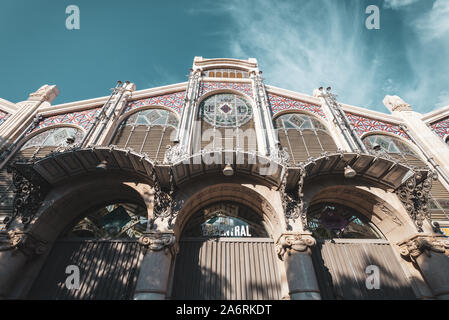 Marché Central de Valence, les vitraux entrée de ce célèbre marché dans la ville de Valence, Espagne. Banque D'Images