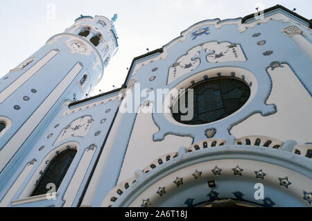 L'église de Sainte Elisabeth, connue aussi sous le nom de Église à Bratislava, Slovaquie. Banque D'Images