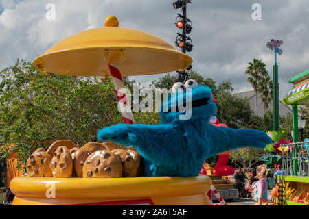 Orlando, Floride. 24 octobre, 2019. Cookie Monster de Sesame Street Parade Party at Seaworld Banque D'Images