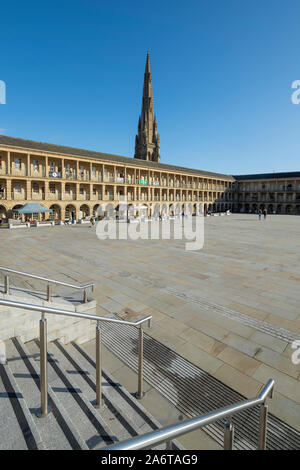 27.10.2019 Halifax, West Yorkshire, Royaume-Uni, la Pièce Hall est un bâtiment classé à Halifax, West Yorkshire, Angleterre. Il a été construit comme une halle aux draps Banque D'Images