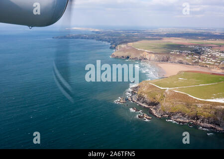 En venant d'atterrir à l'aéroport de Newquay : Îles Scilly à Newquay Skybus, DHC-6 Twin Otter : Cornwall, UK Banque D'Images