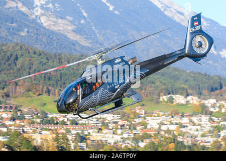 Innsbruck/Autriche 26 Octobre 2019 : Eurocopter EC-130 T2 Tirol à InnsbruckAirport Heli. Banque D'Images