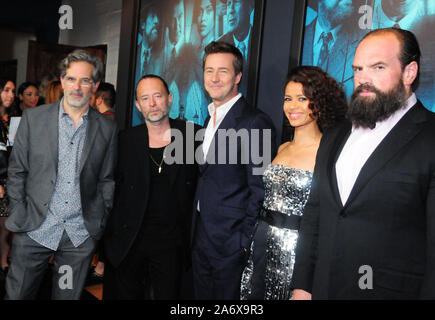 Los Angeles, Californie, USA 28 octobre 2019 Jonathan Lethem Romancier, musicien Thom Yorke, directeur/producteur/auteur/acteur Edward Norton, actrice Gugu MBatha-Raw et acteur Ethan Suplee assiste à la Warner Brothers Pictures présente une projection spéciale de 'Motherless Brooklyn' le 28 octobre 2019 à Hollywood Poster 43 Théâtre de la Légion américaine à Los Angeles, Californie, USA. Photo de Barry King/Alamy Live News Banque D'Images