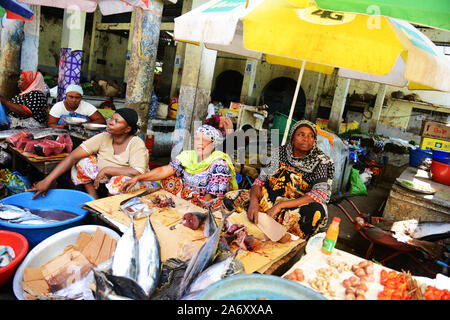 Le marché vibrant à Moroni, Comores. Banque D'Images