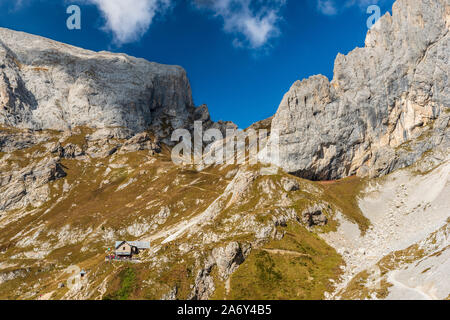 Vallée de la Piave, Calvi refuge sur les pentes du mont Peralba. Sappada, Italie Banque D'Images