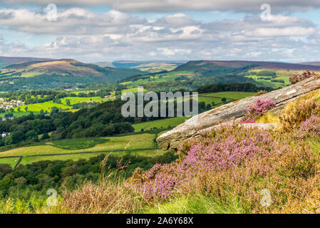 BurbageEdge, Hathersage, Peak District, Derbyshire, Angleterre, Royaume-Uni. Banque D'Images