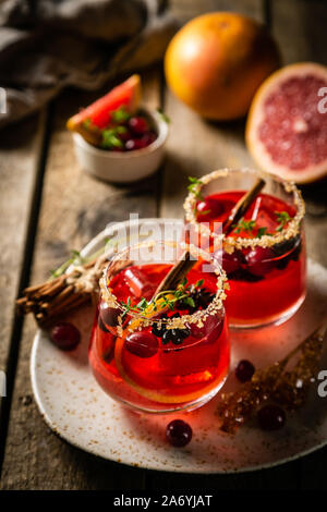 Cocktail de grâce à la canneberge, cimmanon, punch pamplemousse Banque D'Images