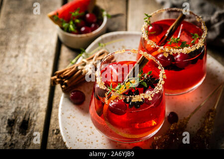 Cocktail de grâce à la canneberge, cimmanon, punch pamplemousse Banque D'Images