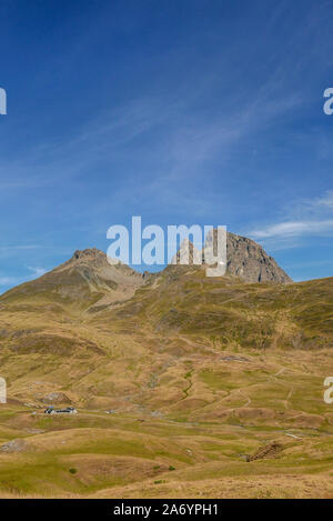 Laruns (sud-ouest de la France) : vue sur les paysages minéraux du Pourtalet col, passage de la frontière entre la France et l'Espagne, entre la vallée d'Ossau Banque D'Images