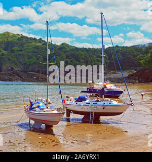 High & Dry à marée basse à Ilfracombe Banque D'Images