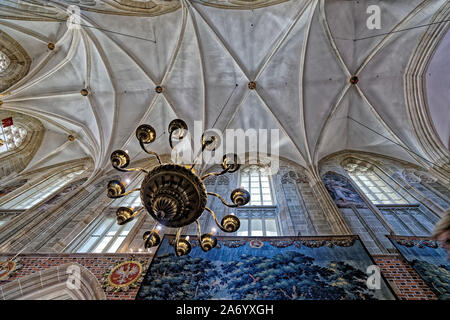 Cracovie, Pologne. 18 août, 2019. Le consigner vos bagages Royal Basilique des Saints Stanislas et Venceslas sur la colline de Wawel à Cracovie, Pologne. Banque D'Images