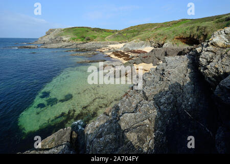 "Ile de Groix" (l'île au large des côtes de Bretagne, au nord-ouest de la France) : paysage et côte rocheuse Banque D'Images