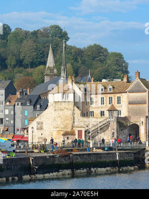 Le port de Honfleur, Honfleur, Normandie, France Banque D'Images