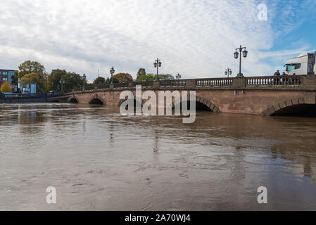 Les niveaux élevés de l'eau sur la rivière Severn entraîner des inondations dans la ville de Worcester, Worcester, Royaume-Uni Banque D'Images