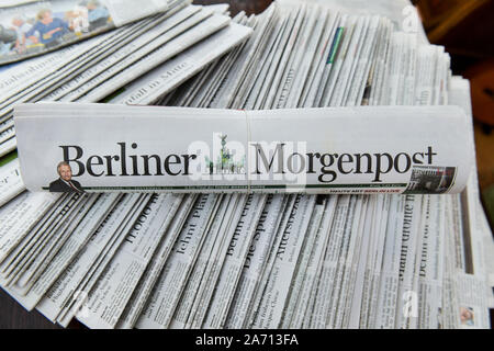 Zeitungsstapel, Tageszeitung "Berliner Morgenpost" Banque D'Images