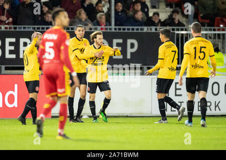 Almere, Pays-Bas. 29 Oct, 2019. ALMERE, 29-10-2019, le stade saison 2019/2020, Yanmar, Eerste ronde TOTO KNVB Beker.Almere City célébrer 1-0 pendant le jeu Almere City - Go Ahead Eagles : Crédit Photos Pro/Alamy Live News Banque D'Images