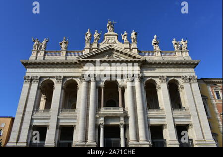 Archbasilica de Saint-Jean de Latran façade. Rome, Italie. Banque D'Images