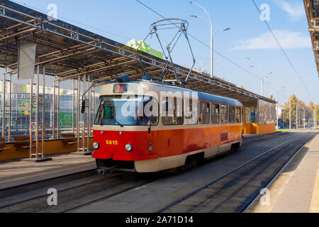 Ancien Tramway tatra à Kiew, Ukraine Banque D'Images