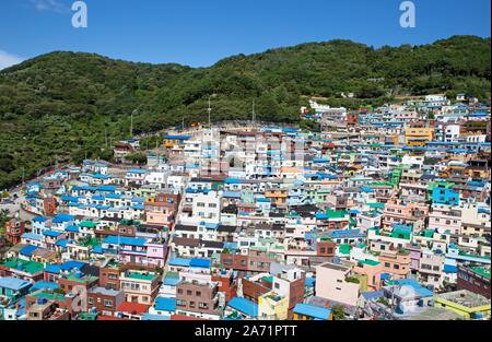 Vue sur la ville Gamcheon Village, Busan, Gyeongsangnam-do, Corée du Sud Banque D'Images
