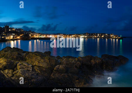 St Ives Harbour Lights de Crab Rock Banque D'Images