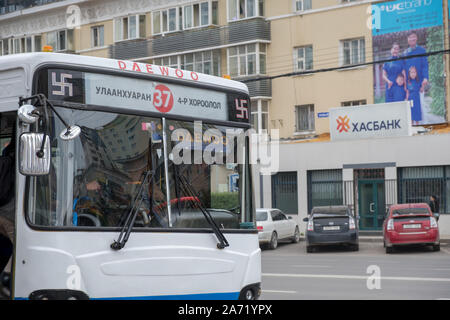 Les bus d'Oulan-Bator Banque D'Images