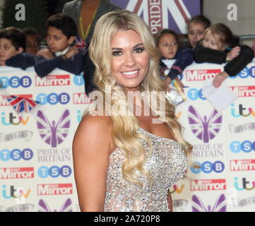 Christine McGuinness sur le tapis rouge à la fierté de la Grande-Bretagne du Daily Mirror, Awards, en partenariat avec le BST, à l'hôtel Grosvenor House, Park Lane. Banque D'Images