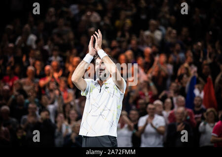 Paris. 29 Oct, 2019. Viktor Troicki de France célèbre après le deuxième tour contre Daniil Medvedev de la Russie lors de la Rolex Paris Masters 1000 tenue à l'Aréna AccorHotels à Paris, France le 29 octobre 2019. Credit : Aurelien Morissard/Xinhua/Alamy Live News Banque D'Images