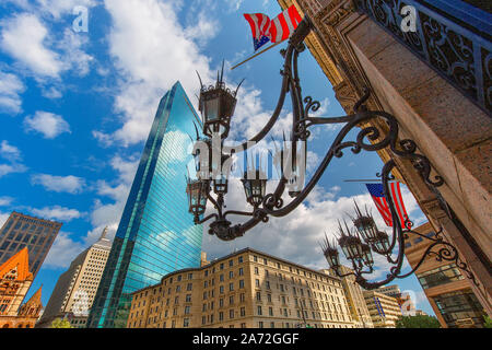 Boston, Copley Square, au centre-ville et de l'incroyable skyline Banque D'Images