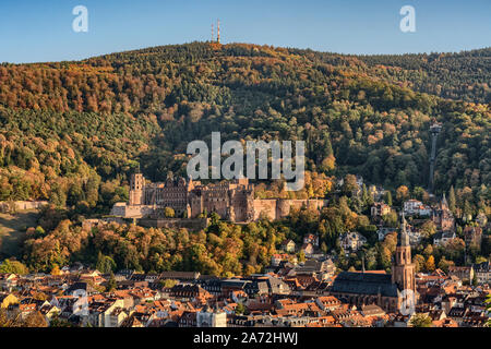 Avis de Heidelberg à la fin de l'été avec le château et la vieille ville Banque D'Images