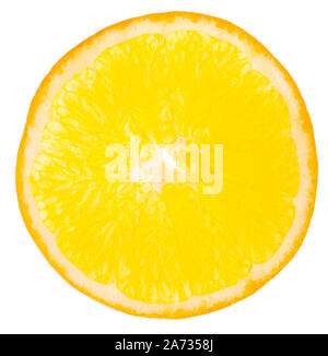 Une tranche d'une orange isolé sur fond blanc Banque D'Images