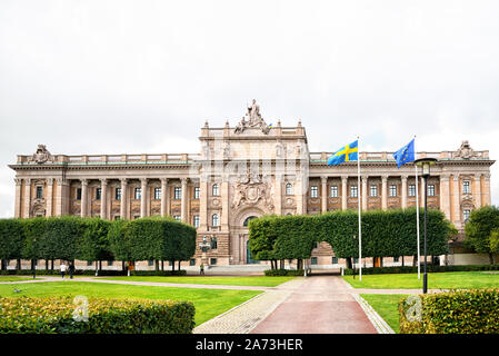 Stockholm, Suède - août 09, 2019 : avis de Riksdagshuset ni écartées à Stockholm - siège du parlement suédois. Banque D'Images