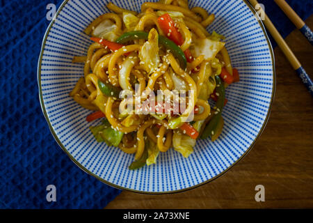 La photographie de l'alimentation de l'Asian plat de nouilles yaki Udon Banque D'Images