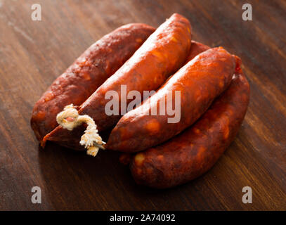 - Chorizo espagnol et portugais traditionnel saucisses épicées Banque D'Images