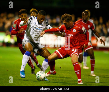 Londres, Royaume-Uni. 29 OCTOBRE L-R Ryan Jackson de Colchester United et Crawley Town's Dannie Bulman pendant Carabao Cup quatrième round entre Craw Banque D'Images