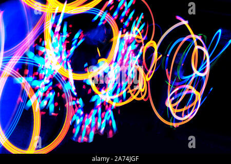 Light painting photographie d'art sur fond noir. Banque D'Images