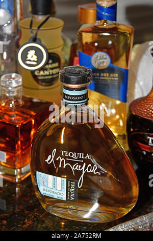 Louisville KY, USA 10-26-19 : bouteille de tequila Tequila Reposado el Mayor 750mL Banque D'Images